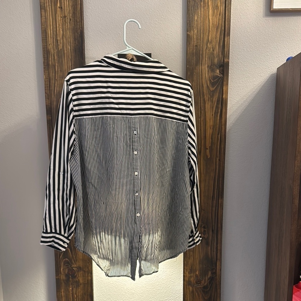 Black and White Striped Shirt - Picture 2 of 4